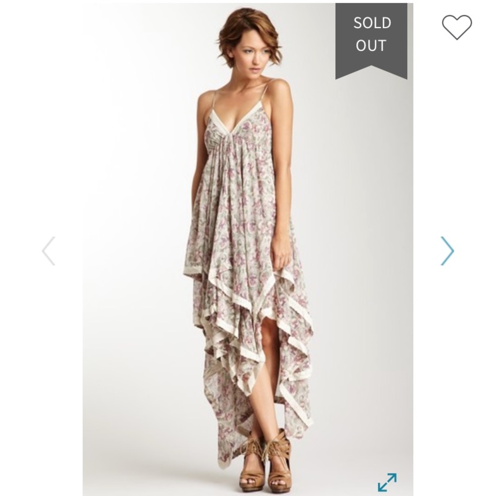 Gracia Full Flowing Floral Print Maxi Dress